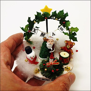 クリスマス手作り　「ハウス工作キット」　直径7cmミニクリスマスキット　サンタとツリー